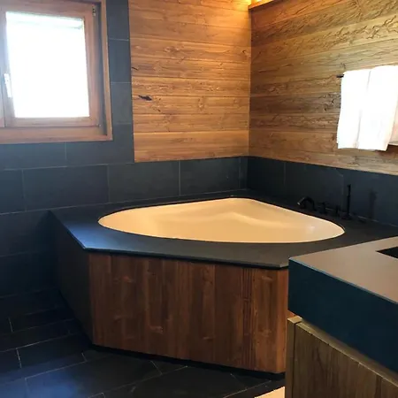Luxury Floor Style