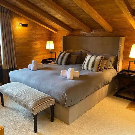 Luxury Floor Style Apartment *